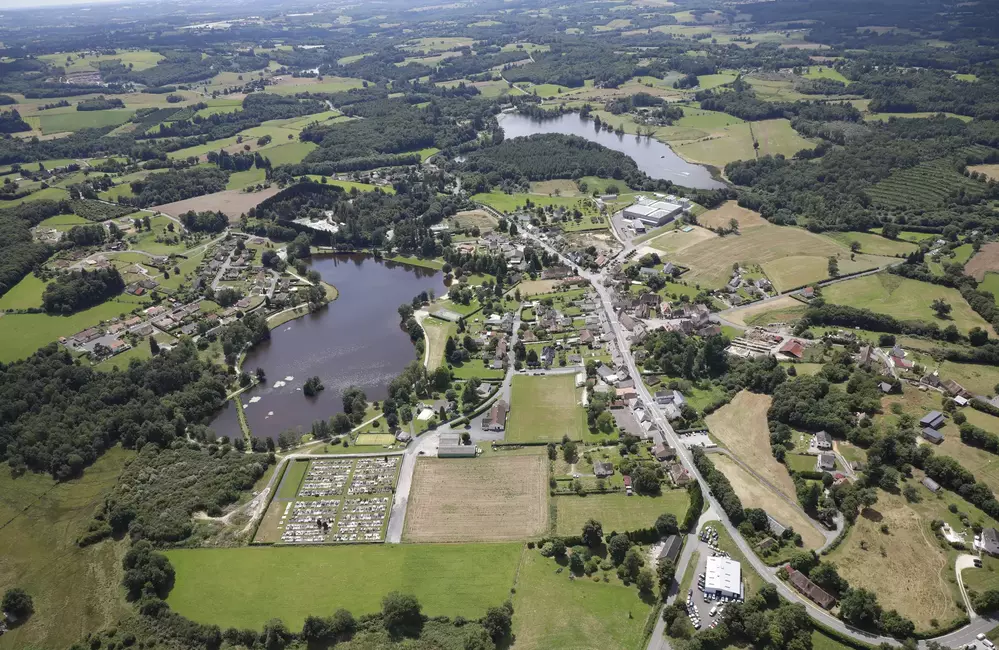 Vue panoramique aérienne de Meuzac